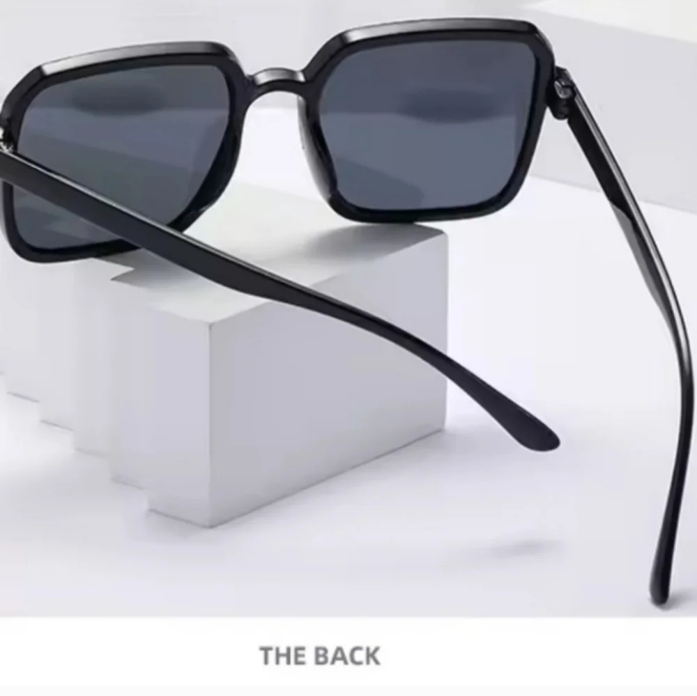 Ladies Stylish Black Square Sunglasses